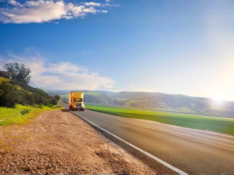 トラック安全投資ROIのグラフ / 脱輪事故リスクを防御資産として可視化